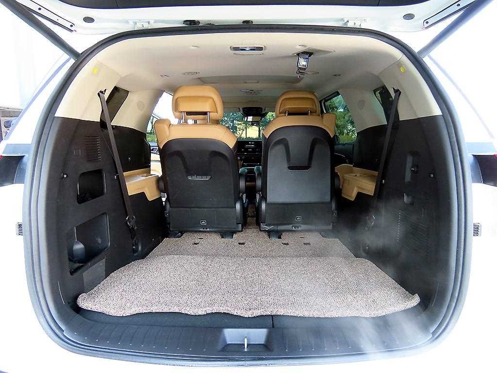 KIA Carnival 2021 Blanco - Importación desde Corea - HF Imports Iquique - Foto 16