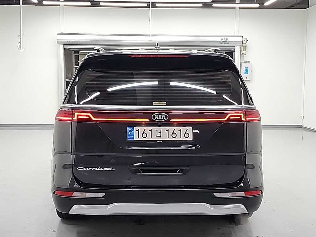 KIA Carnival - Vista 3