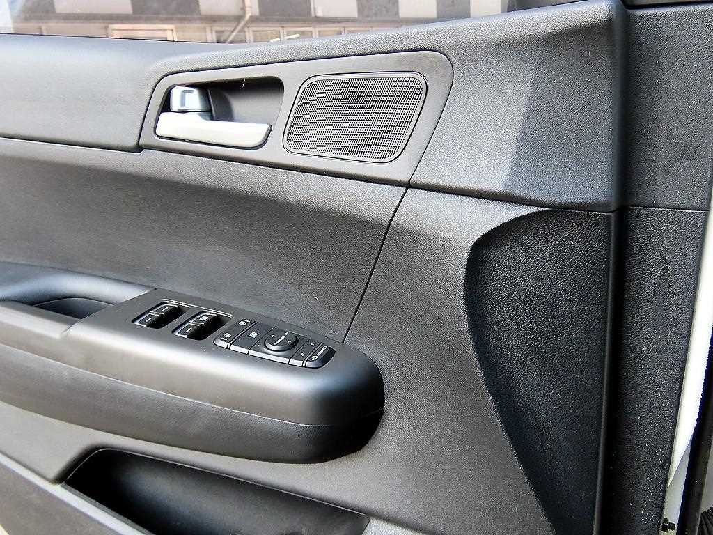 KIA Sportage - Vista 11