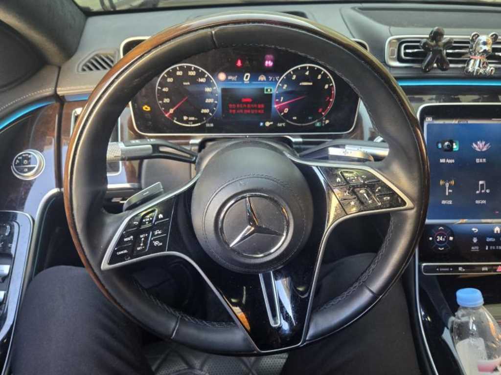 Mercedes Benz S Class - Vista 8