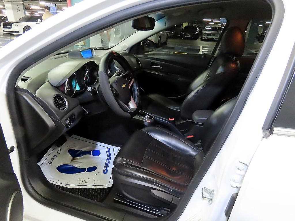 Chevrolet Cruise - Vista 6