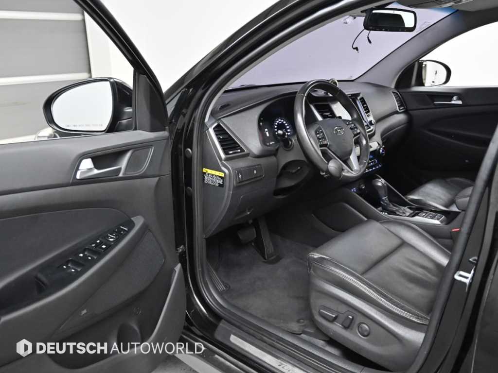 HYUNDAI Tucson - Vista 11