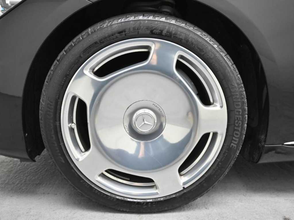 Mercedes Benz S Class - Vista 5