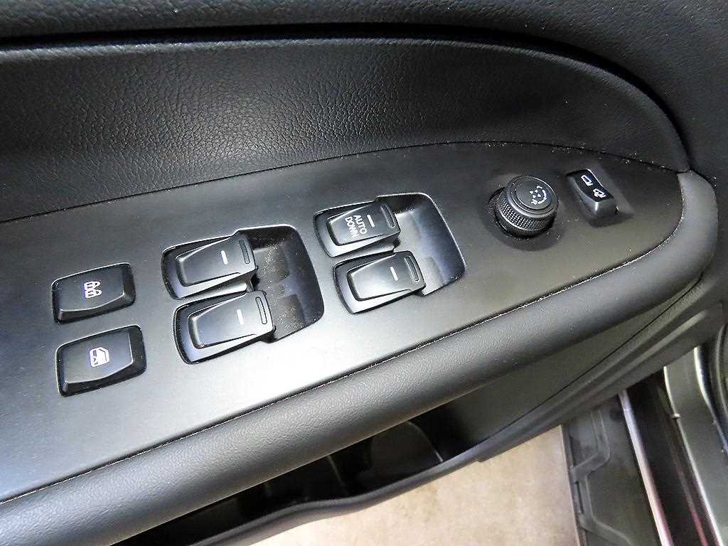 Ssangyong Rexton 2024 Gris - Importación desde Corea - HF Imports Iquique - Foto 13