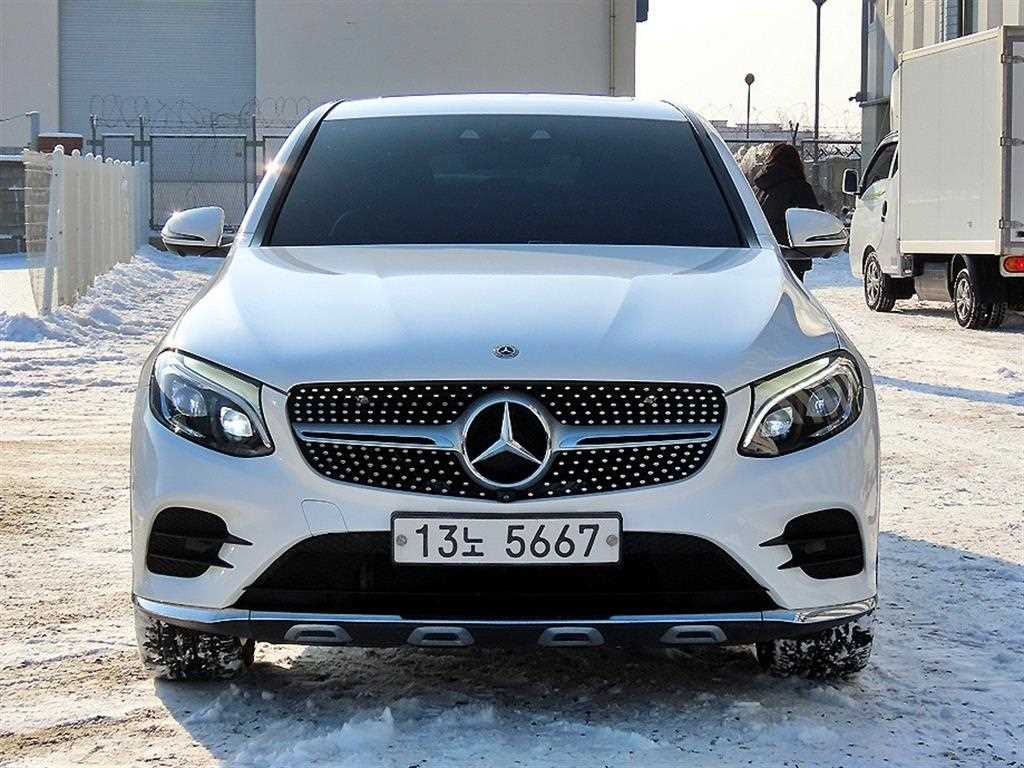 Mercedes Benz GLC Class 2019 Blanco - Importación desde Corea - HF Imports Iquique - Foto 1