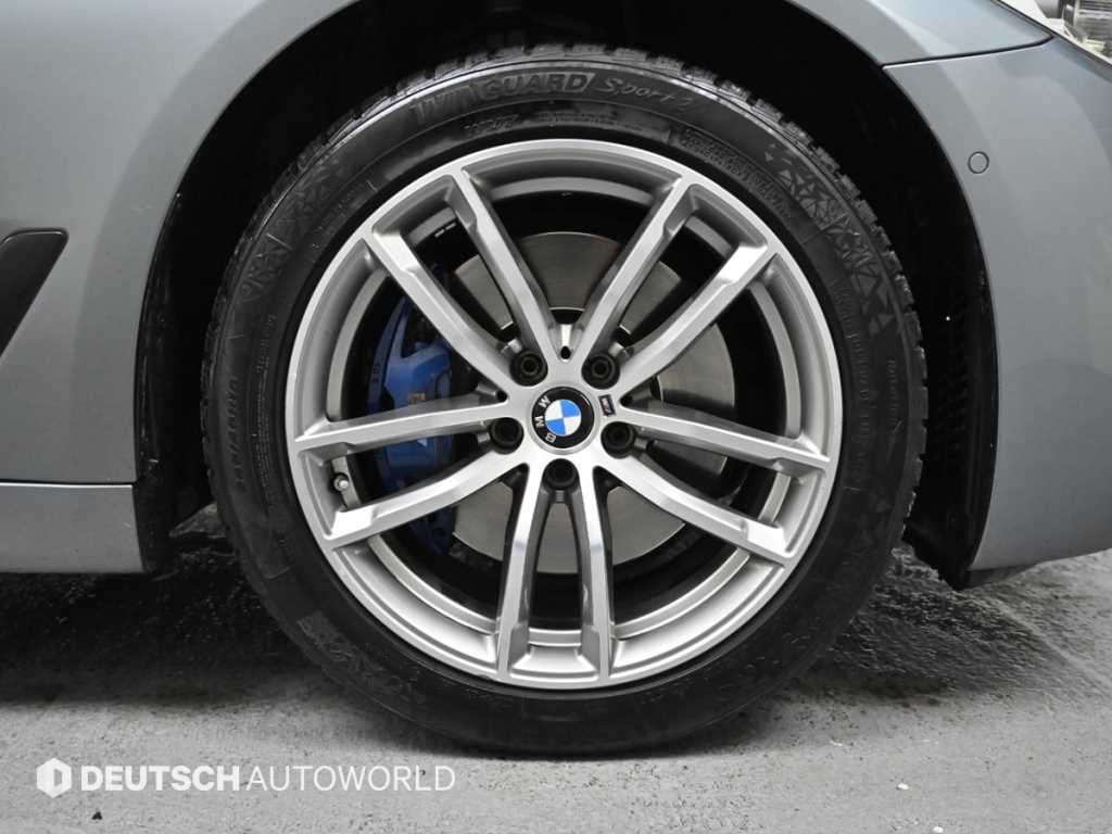 BMW 5 Series - Vista 5