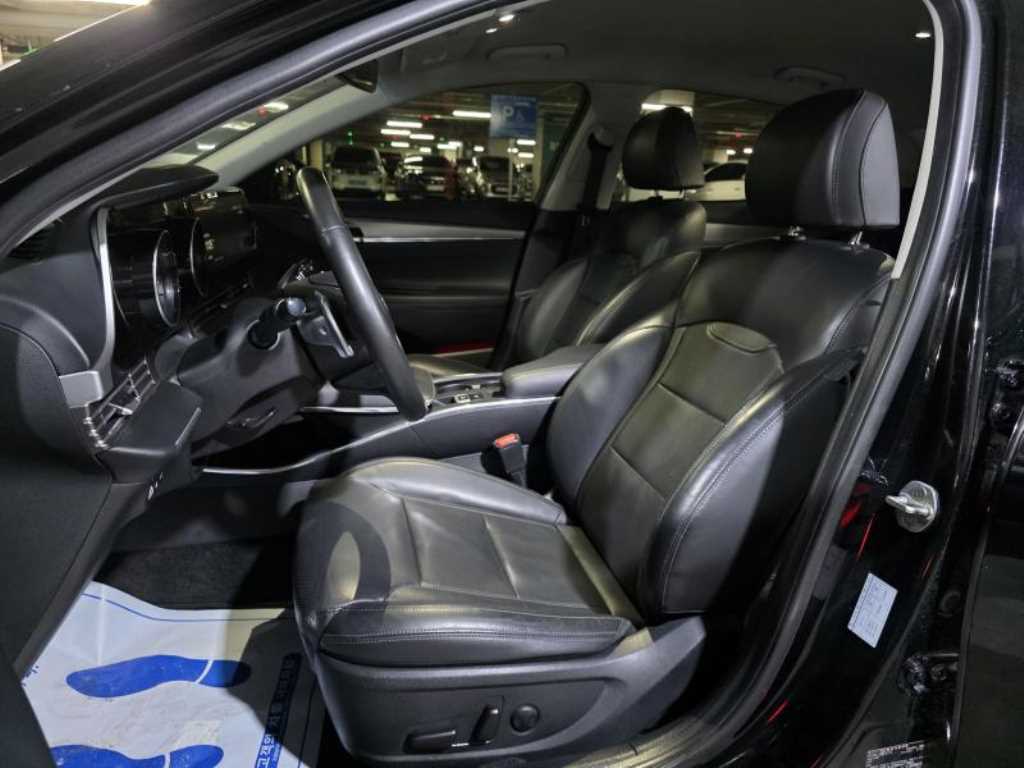 HYUNDAI Grandeur - Vista 7