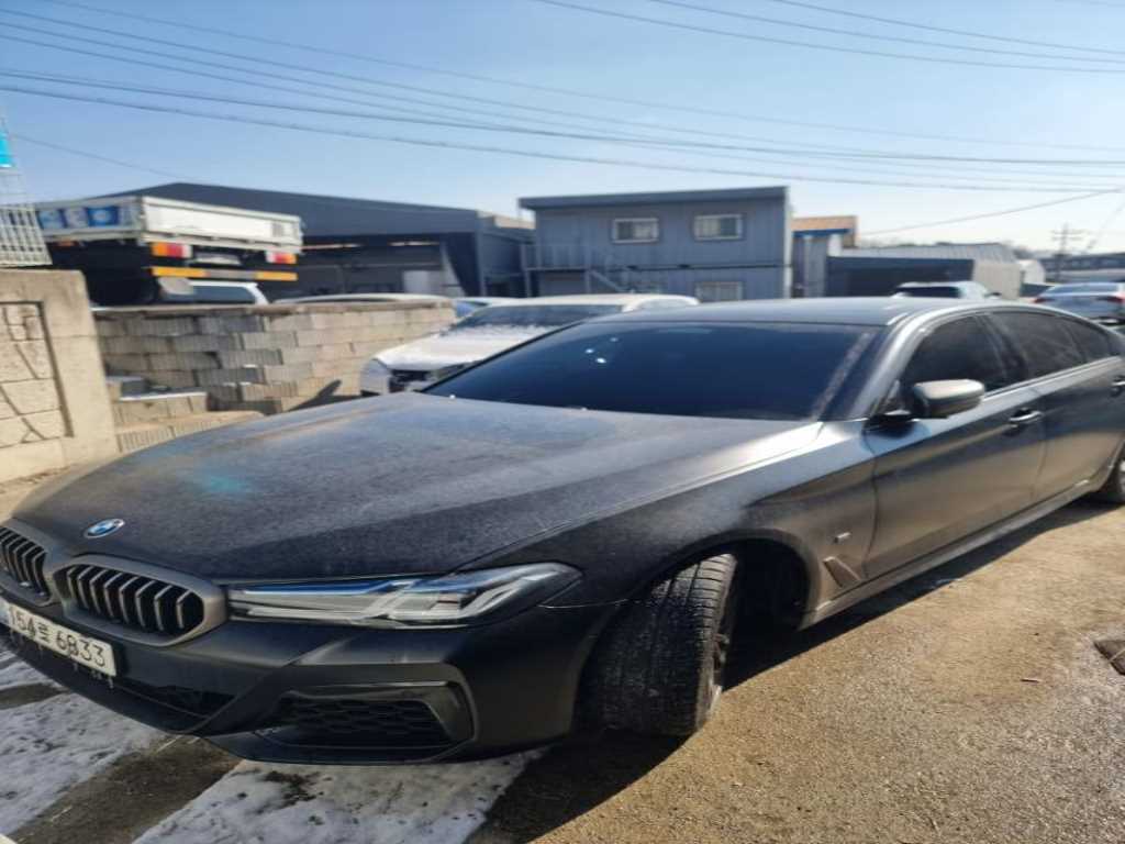 BMW 5 Series - Vista 3