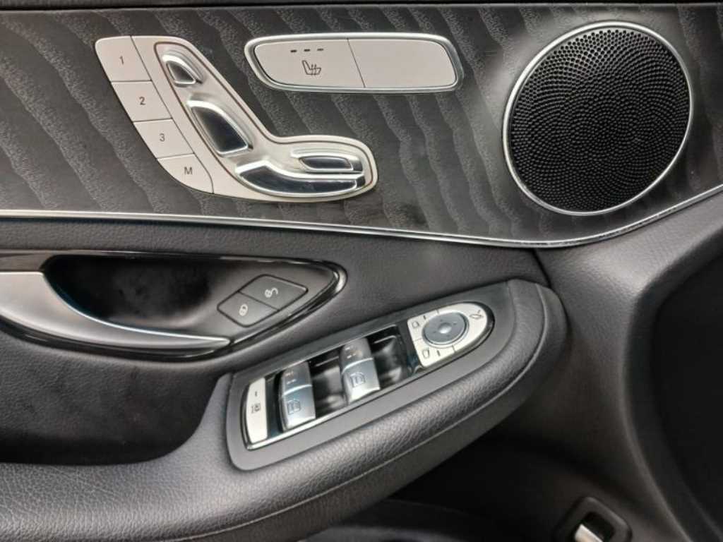 Mercedes Benz GLC Class - Vista 8