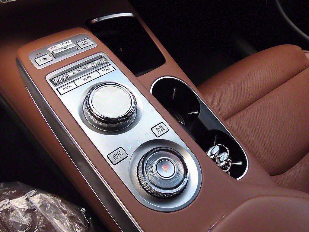 Genesis GV70 - Vista 11