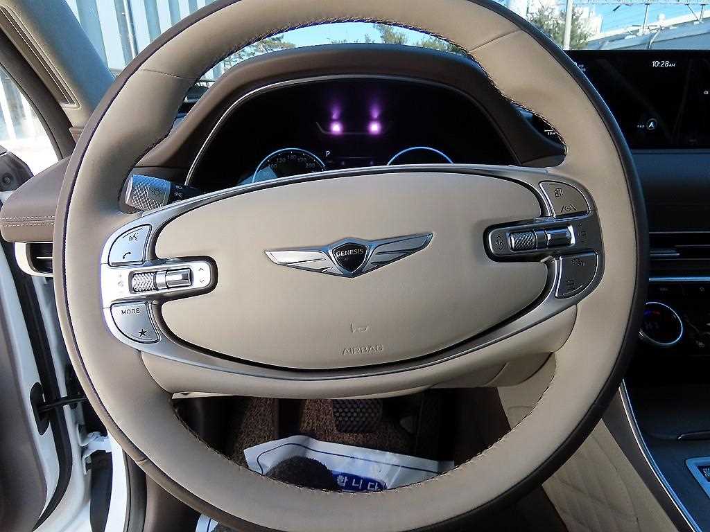 Genesis GV80 - Vista 8