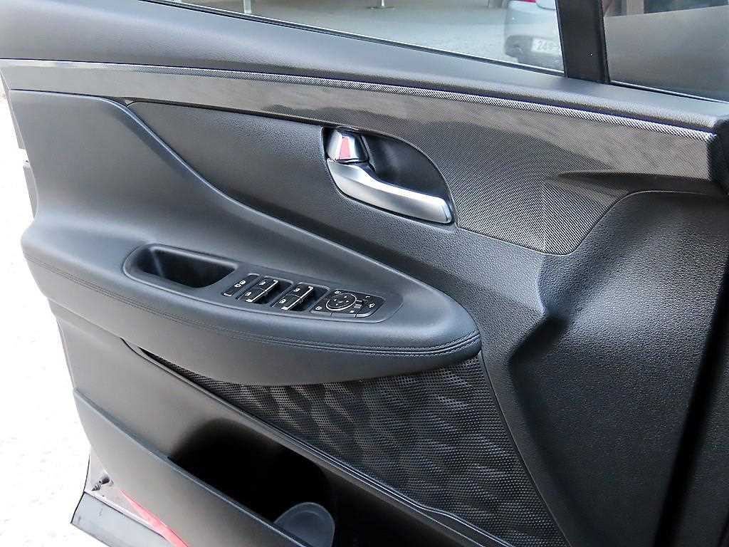 HYUNDAI Santa Fe - Vista 11