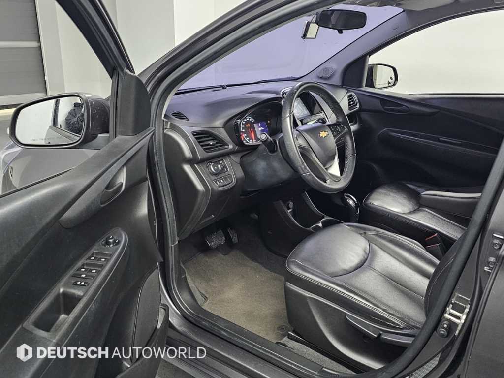 Chevrolet Spark - Vista 11