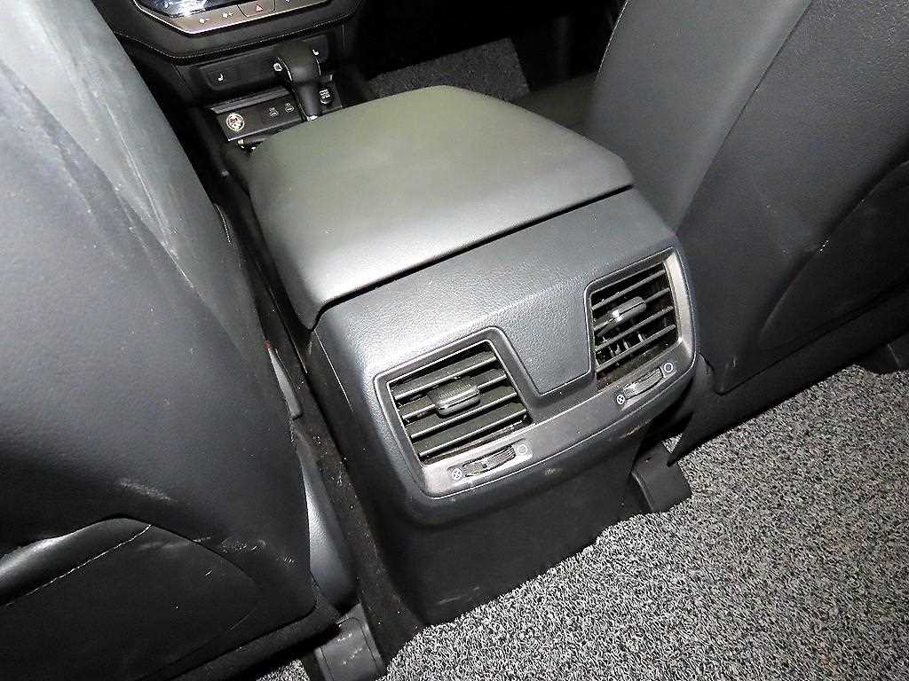 Ssangyong Rexton 2024 Gris - Importación desde Corea - HF Imports Iquique - Foto 15