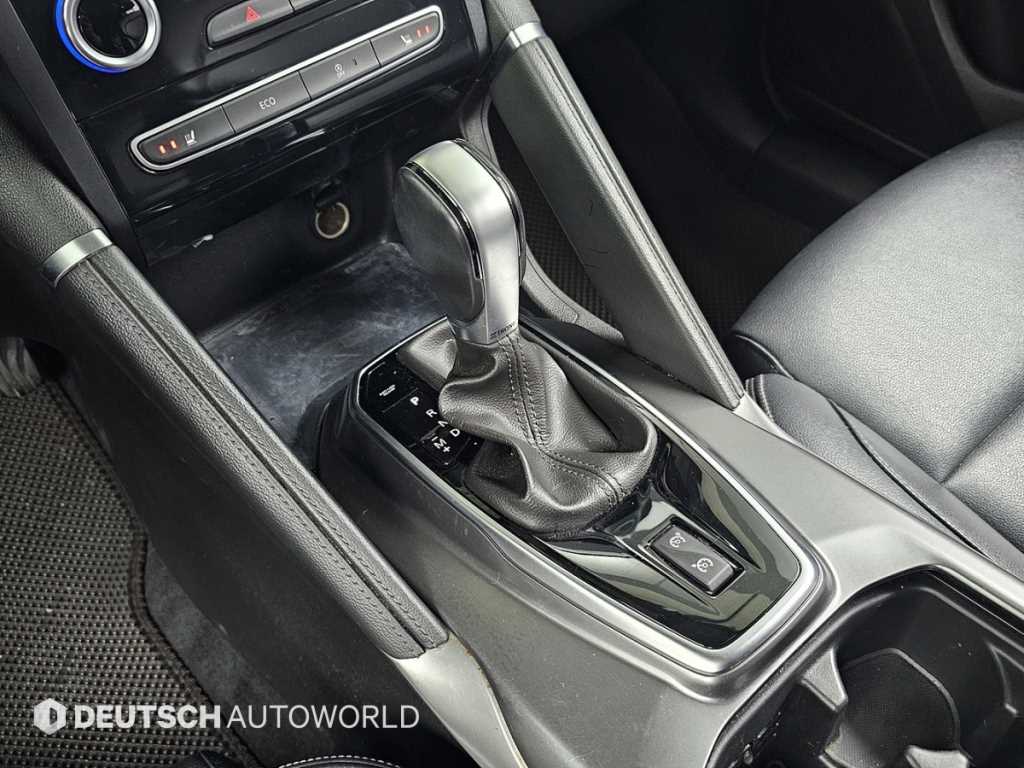 SAMSUNG QM6 - Vista 9