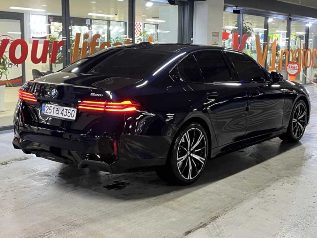 BMW 5 Series - Vista 4