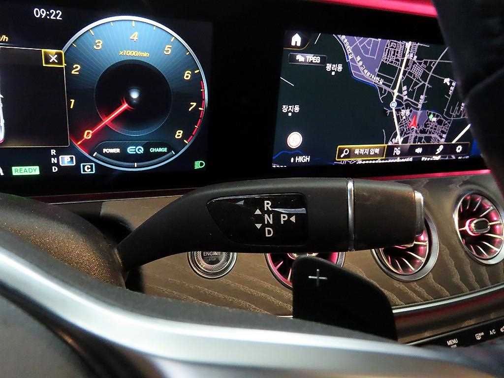 Mercedes Benz CLS Class - Vista 12