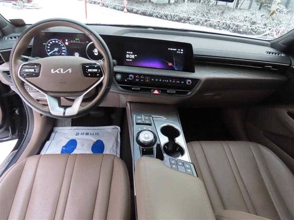 KIA K8 - Vista 9