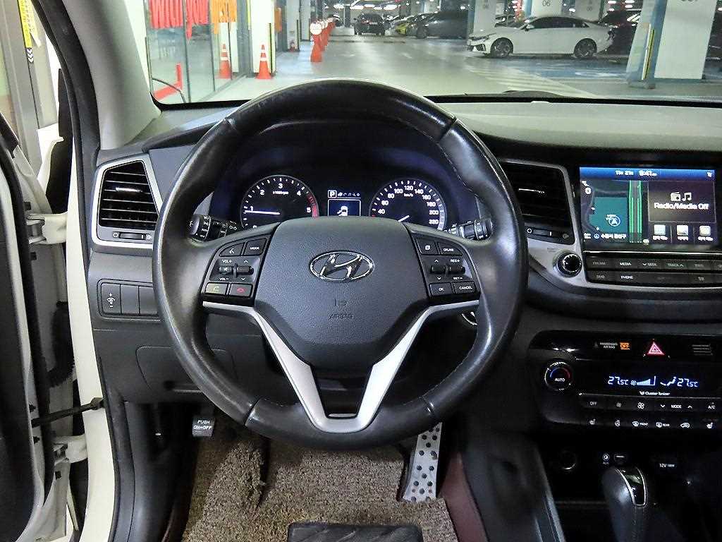 HYUNDAI Tucson - Vista 8