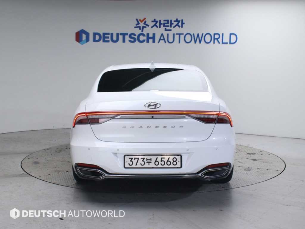 HYUNDAI Grandeur - Vista 4