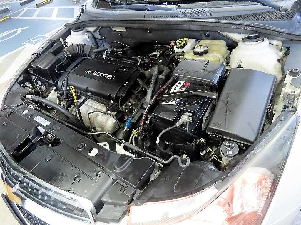 Chevrolet Cruise 2012 Blanco - Importación desde Corea - HF Imports Iquique - Foto 18