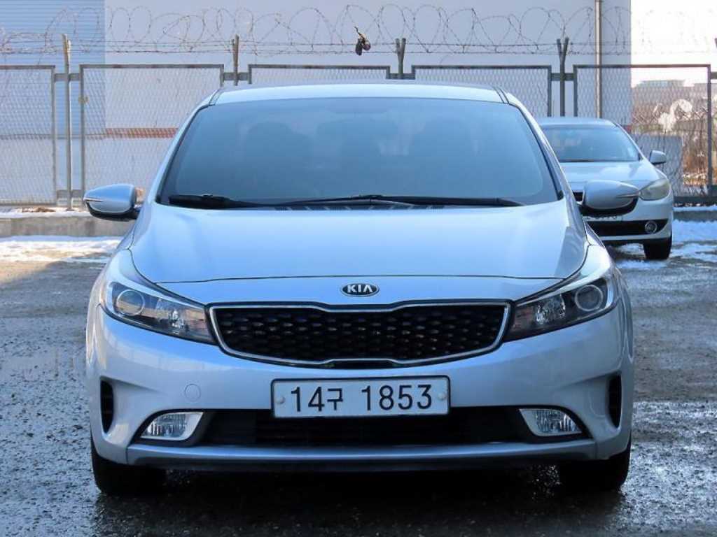 KIA K3 2017 Plateado - Importación desde Corea - HF Imports Iquique - Foto 19
