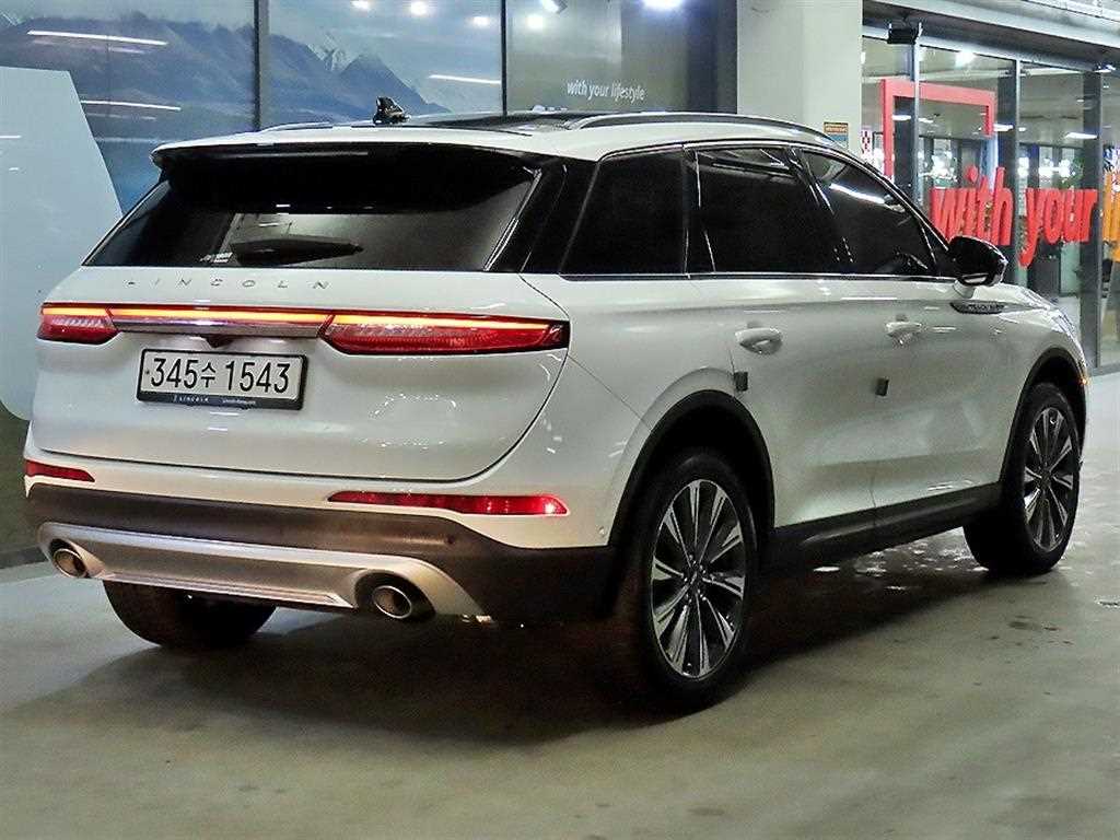 Lincoln Corsair - Vista 4