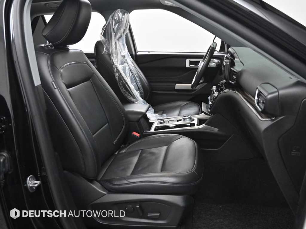 Ford Explorer - Vista 10