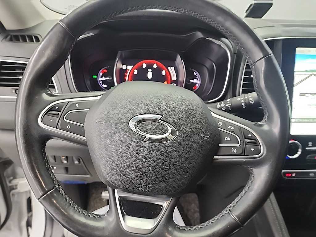 SAMSUNG QM6 - Vista 9