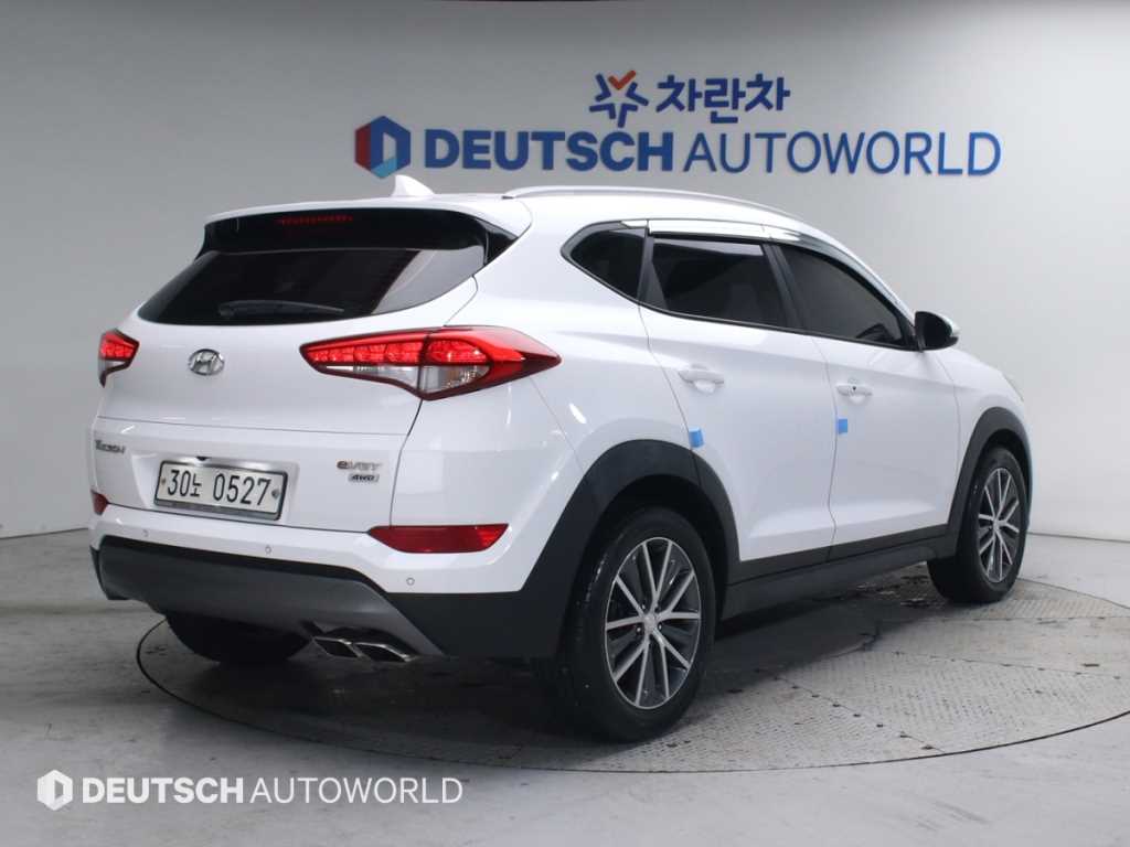 HYUNDAI Tucson - Vista 2