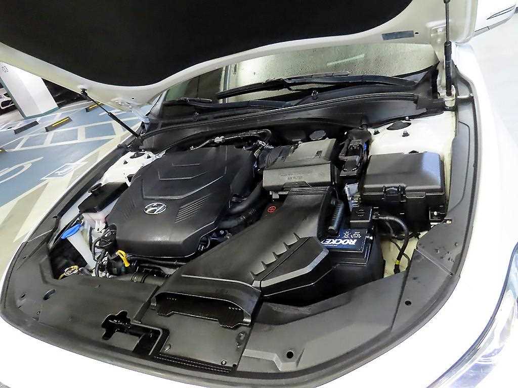 HYUNDAI Grandeur 2019 Blanco - Importación desde Corea - HF Imports Iquique - Foto 19