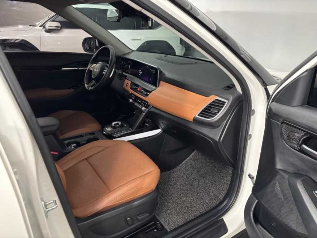 KIA Seltos - Vista 9