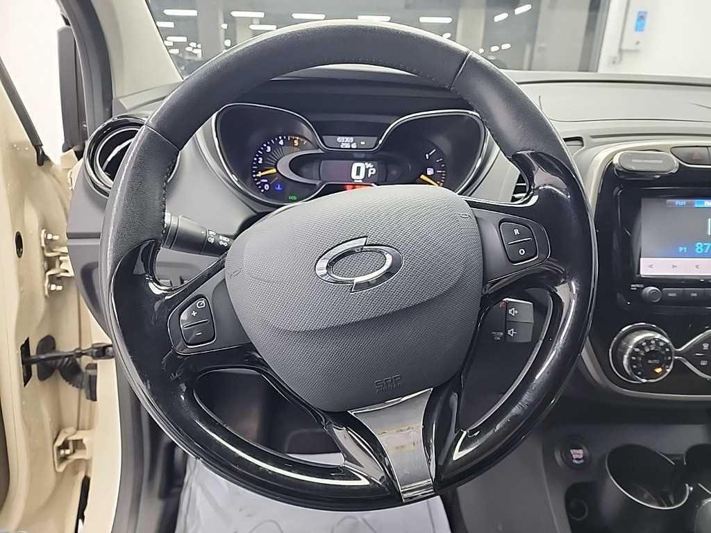 SAMSUNG QM3 - Vista 9