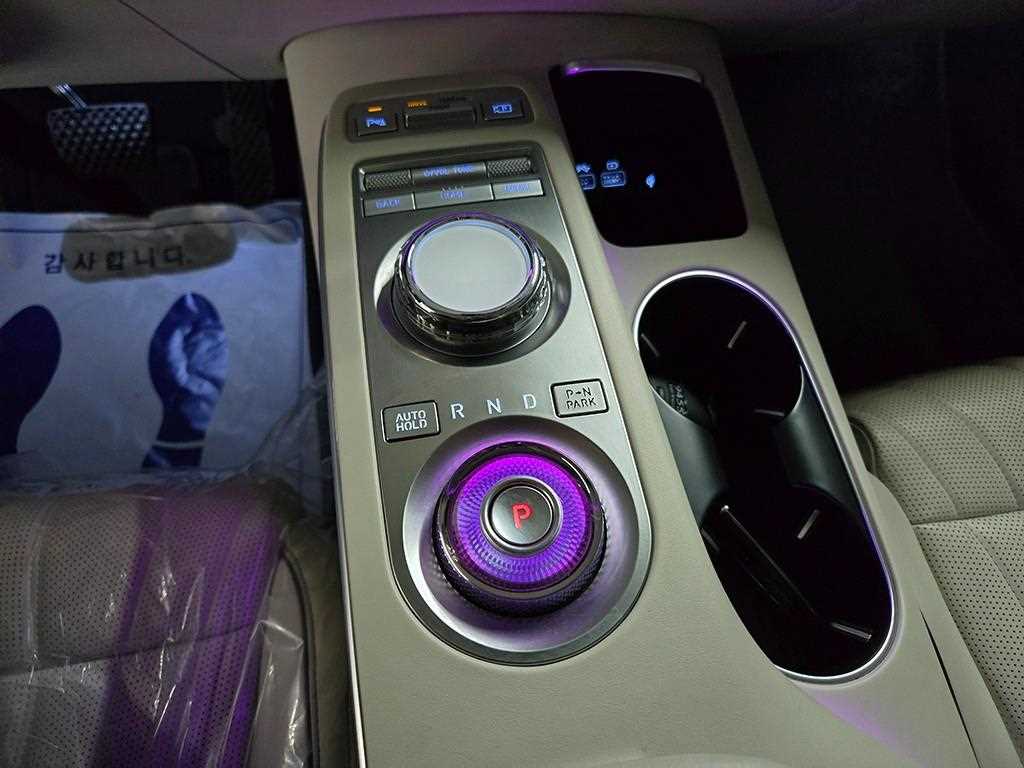 Genesis GV70 - Vista 11