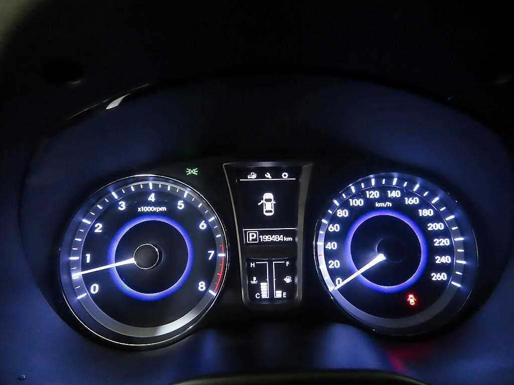 HYUNDAI Grandeur - Vista 9