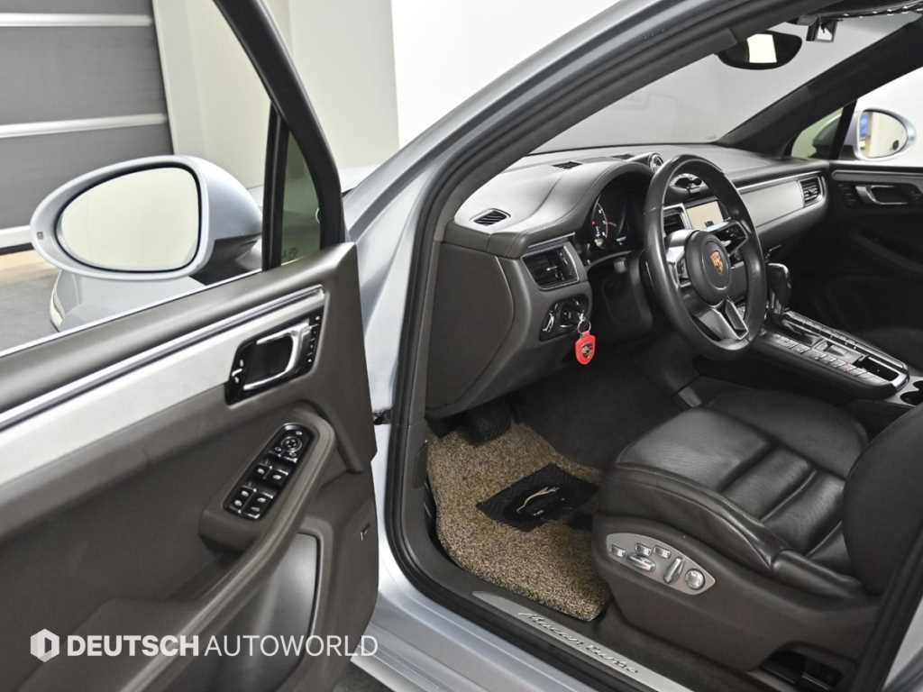 Porsche Macan - Vista 11