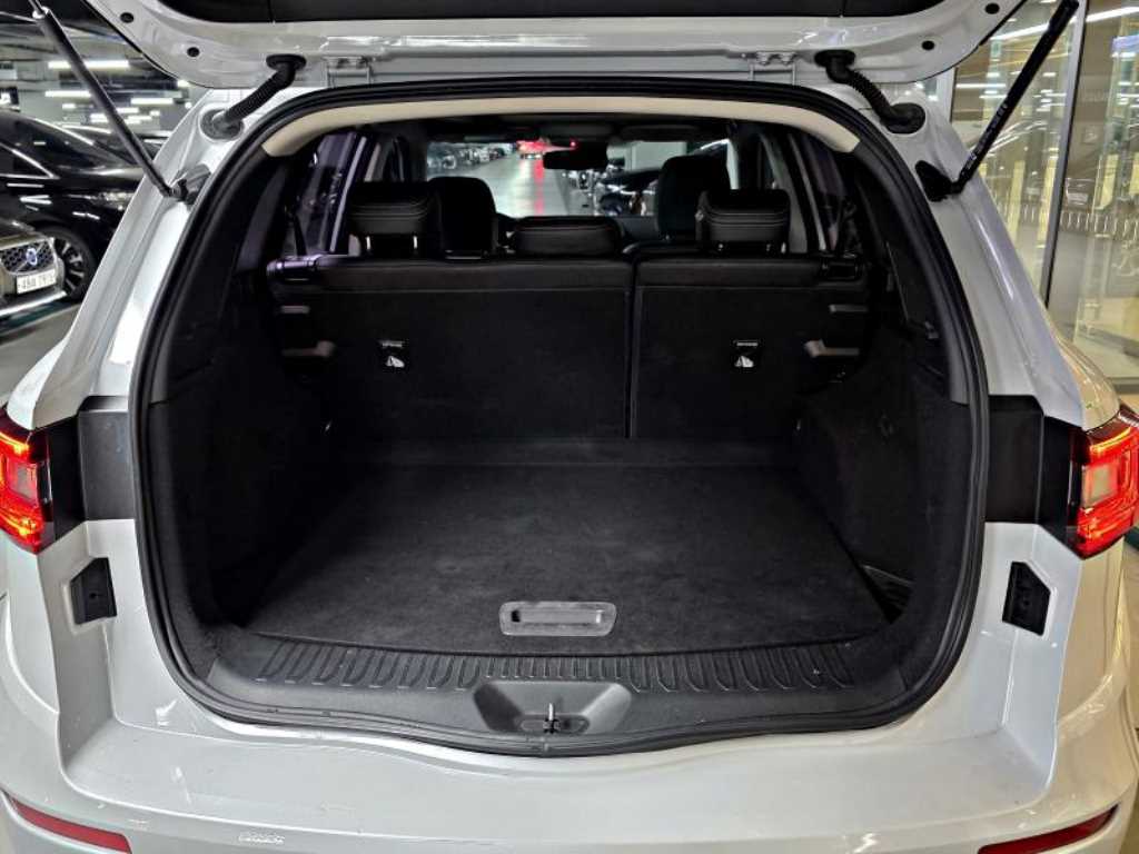 SAMSUNG QM6 - Vista 6