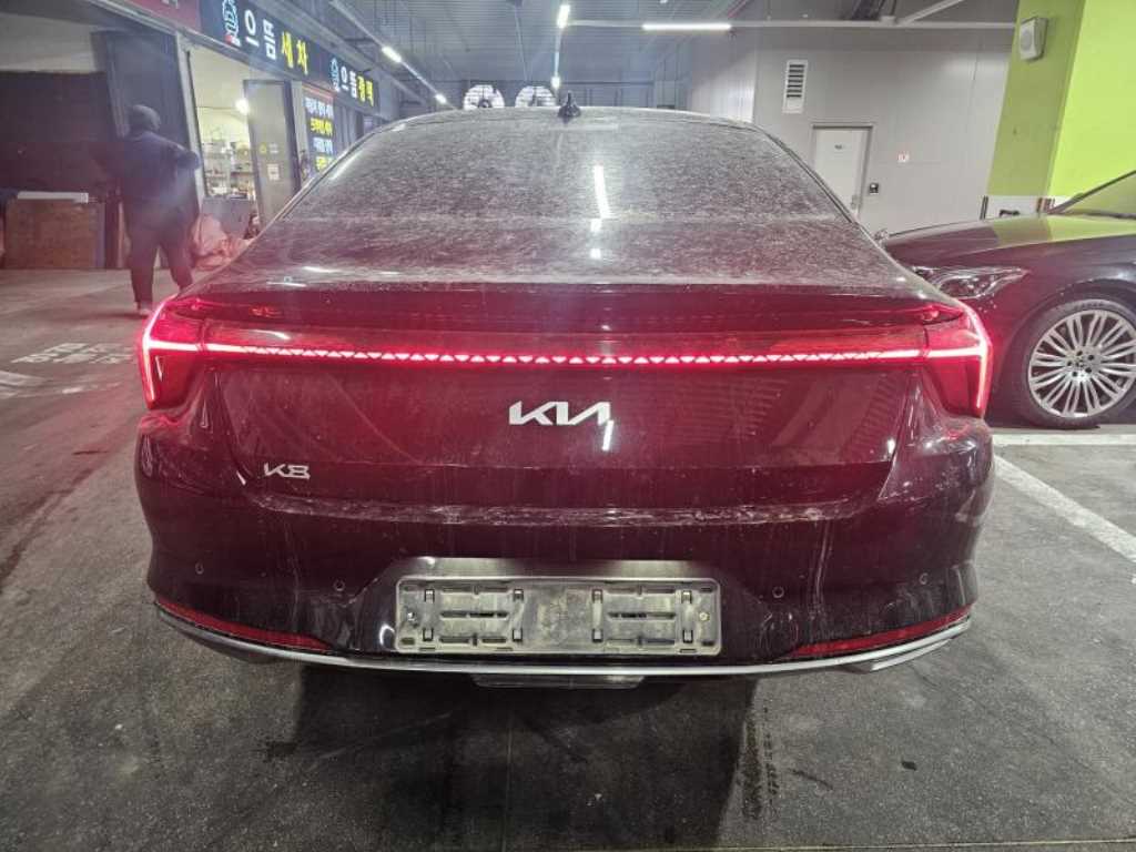 KIA K8 - Vista 3