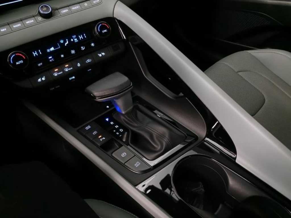 HYUNDAI Avante 2024 Blanco - Importación desde Corea - HF Imports Iquique - Foto 16