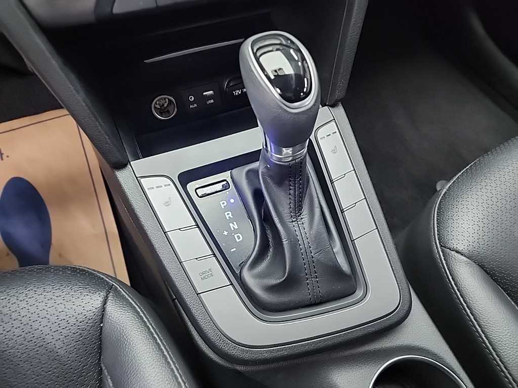 HYUNDAI Avante - Vista 8