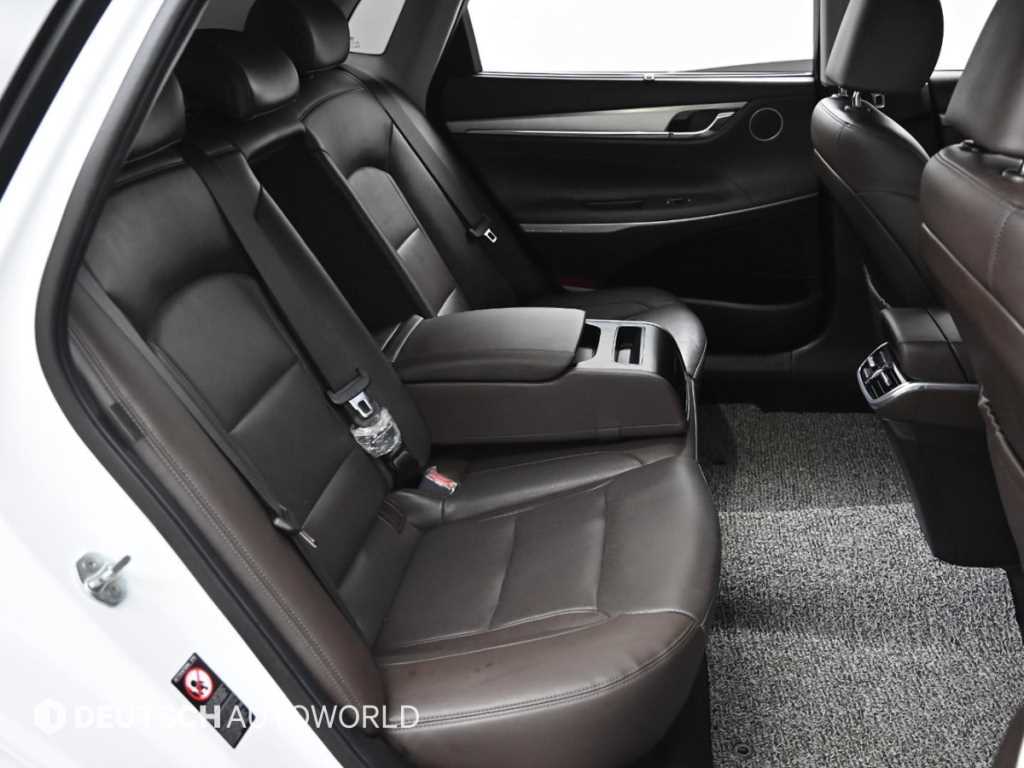 HYUNDAI Grandeur - Vista 12