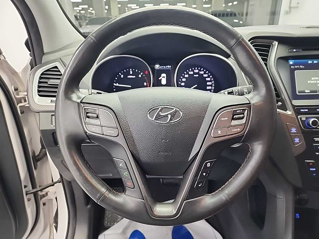 HYUNDAI Santa Fe - Vista 9