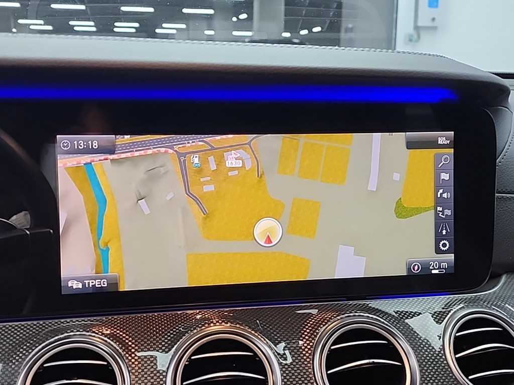 Mercedes Benz E class 2019 Gris - Importación desde Corea - HF Imports Iquique - Foto 15