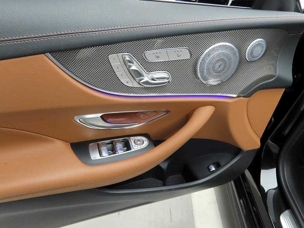 Mercedes Benz E class 2020 Negro - Importación desde Corea - HF Imports Iquique - Foto 13