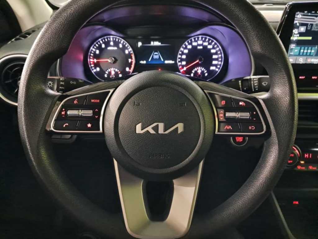 KIA K3 - Vista 9
