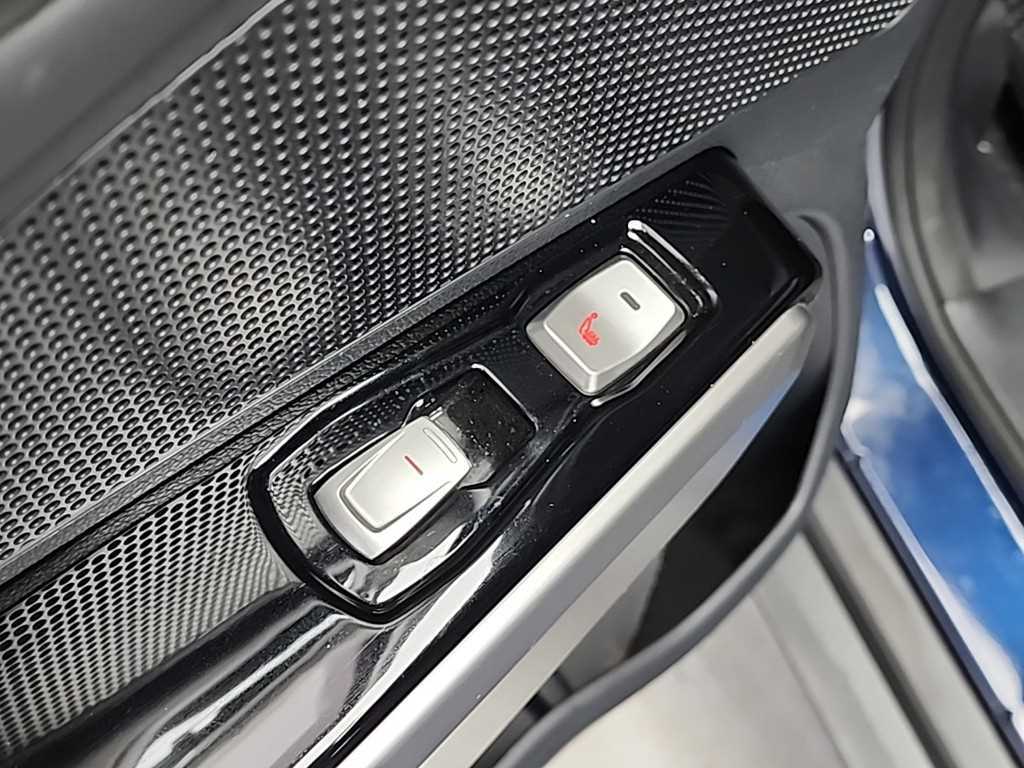 Ssangyong Tivoli 2016 Azul - Importación desde Corea - HF Imports Iquique - Foto 13