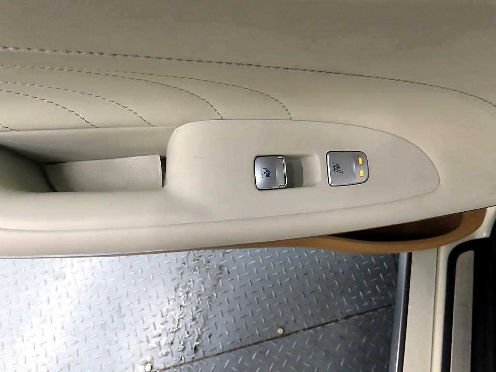 HYUNDAI Grandeur - Vista 12