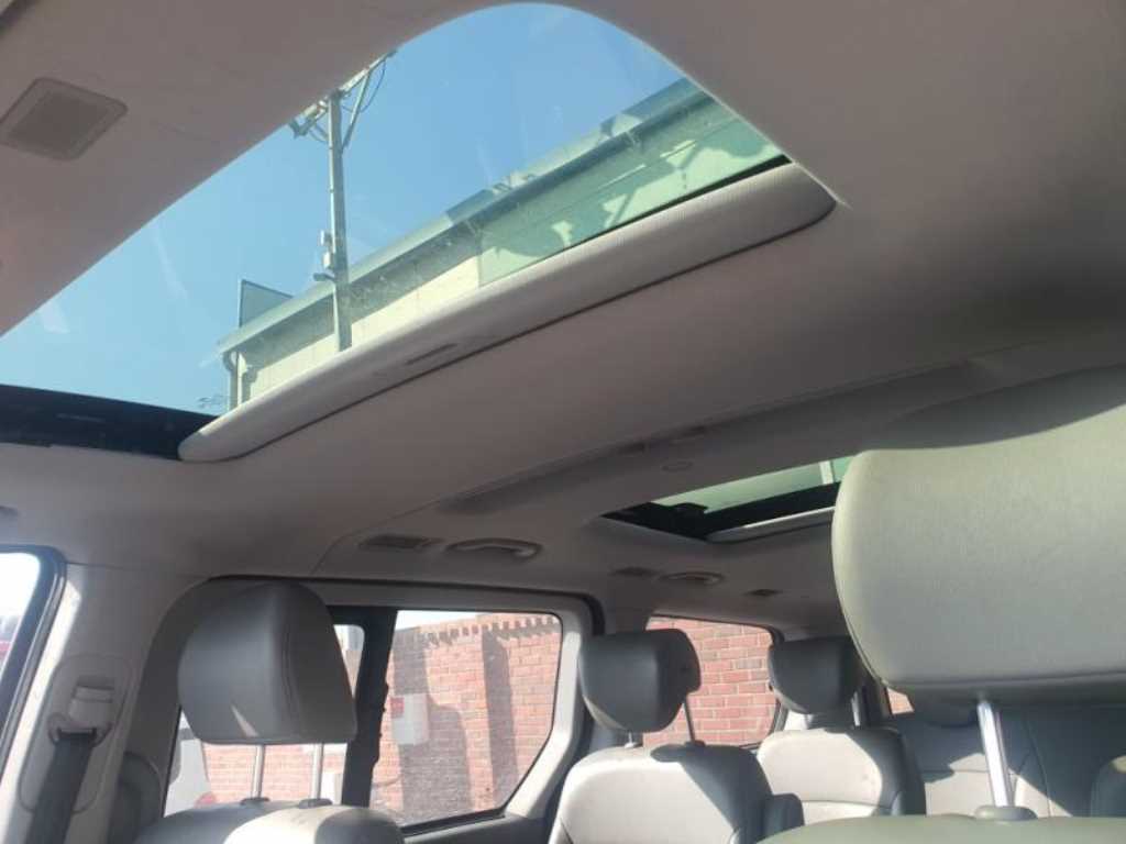 HYUNDAI Starex - Vista 11