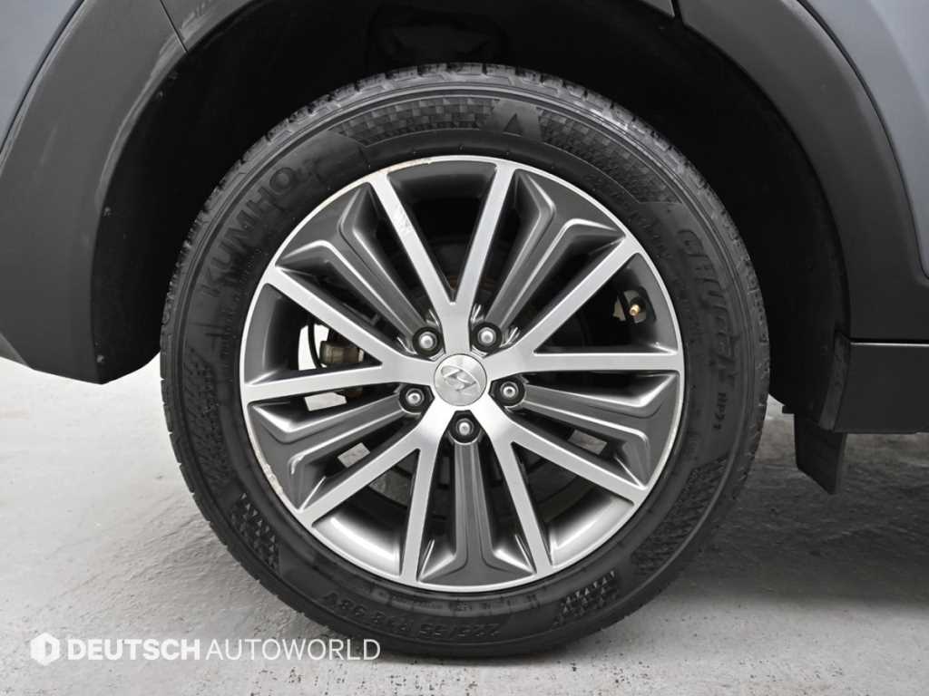 HYUNDAI Tucson - Vista 5