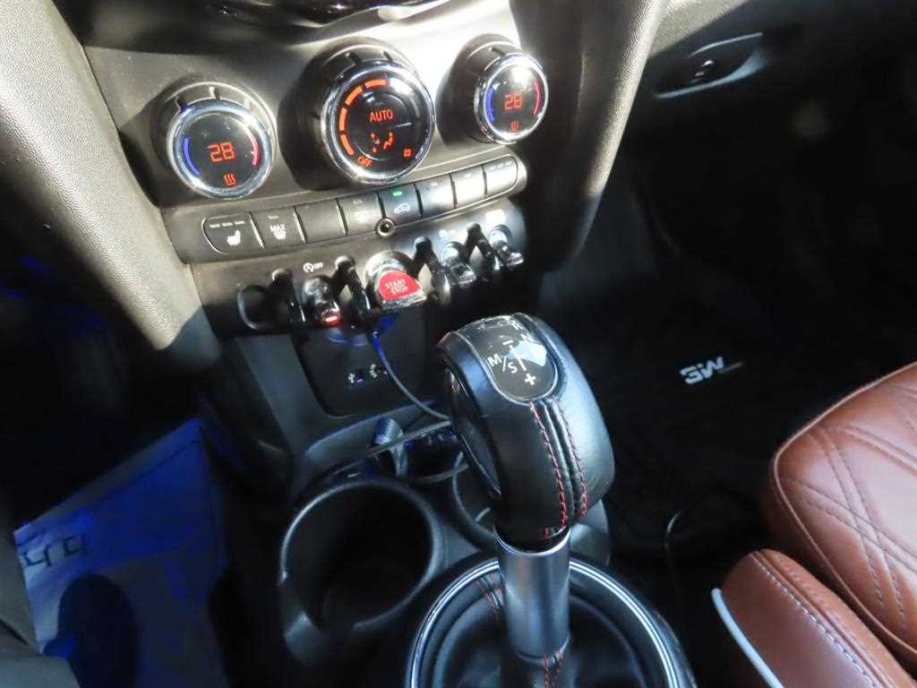 Mini Cooper Convertible 2018 Negro - Importación desde Corea - HF Imports Iquique - Foto 15